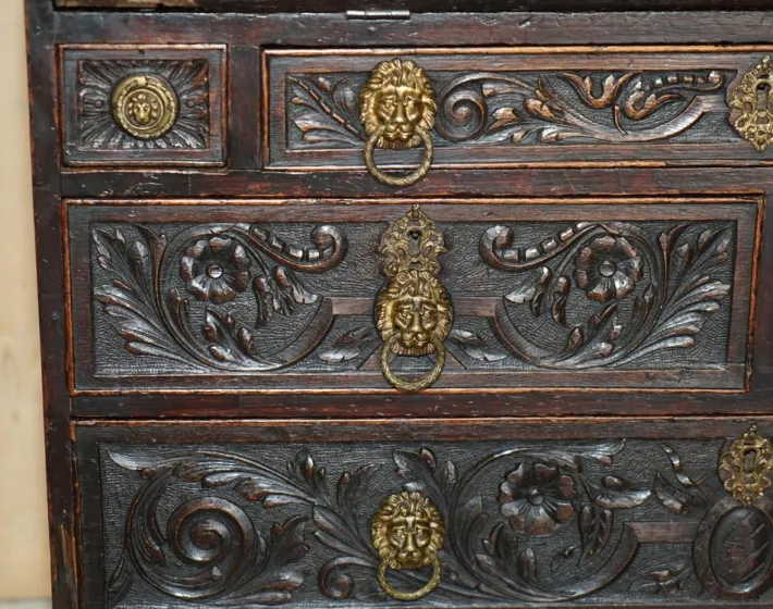 Pamono Carved English Oak Library Desk with Lions Head Brass Handles, 1860s New