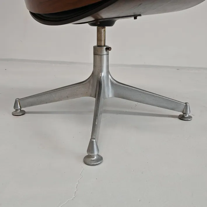 Pamono Chair in Black Eco-Leather and Walnut from Mim Roma, 1960s New