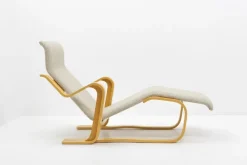 Pamono Chaise Longue Isokon by Marcel Breuer for Knoll Inc. / Knoll International, 1970s Hot