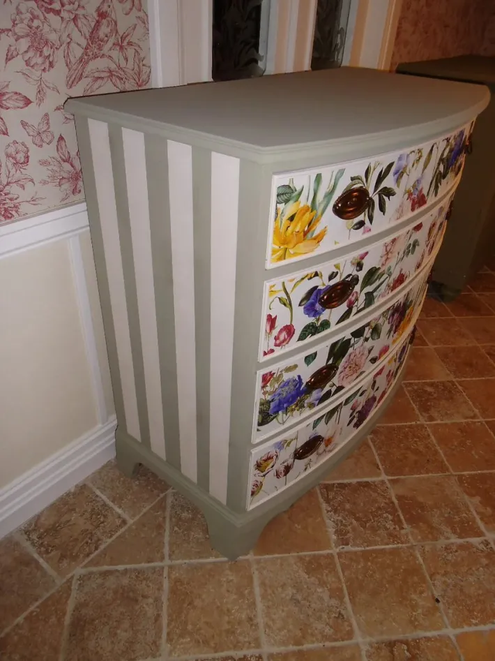 Pamono Chest of Drawers in Shabby Chic Style, 1980s Hot