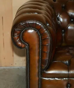 Pamono Chesterfield Two-Seater Sofa in Brown Leather, 1920s Clearance