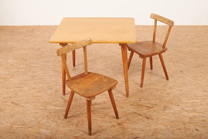 Pamono Childrens Table and Chairs by Jacob Müller for Wohnhilfe, Set of 3 Discount