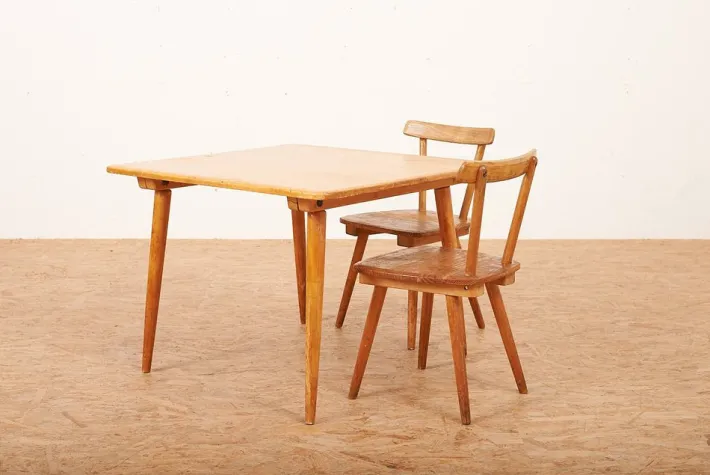 Pamono Childrens Table and Chairs by Jacob Müller for Wohnhilfe, Set of 3 Discount