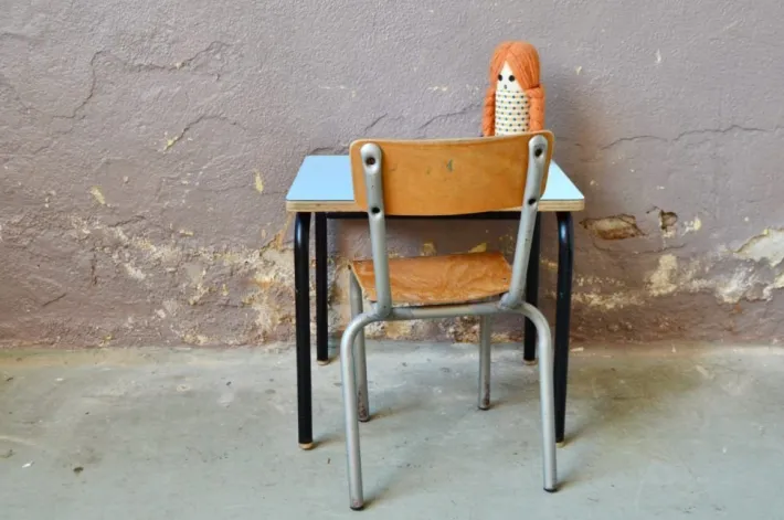 Pamono Child's Desk and Chair in Blue, Set of 2 Online