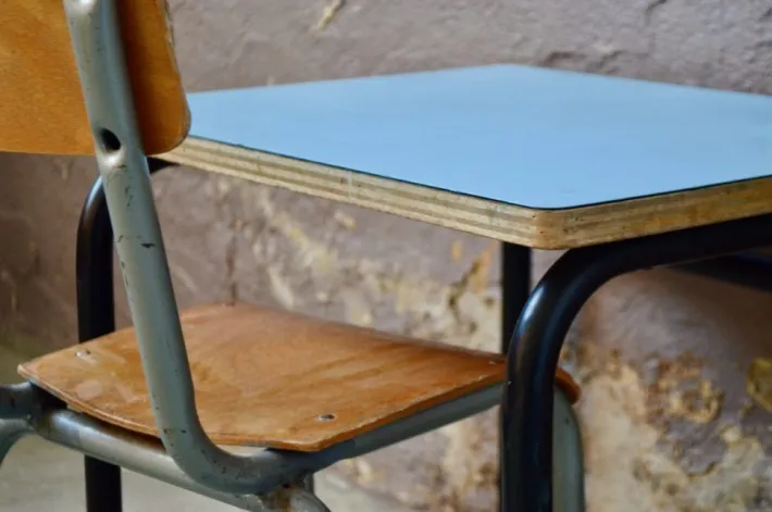 Pamono Child's Desk and Chair in Blue, Set of 2 Online