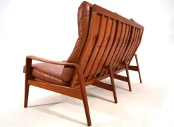 Pamono Comfort 3-Seater Sofa in Leather by Arne Wahl Iversen, 1960s Hot