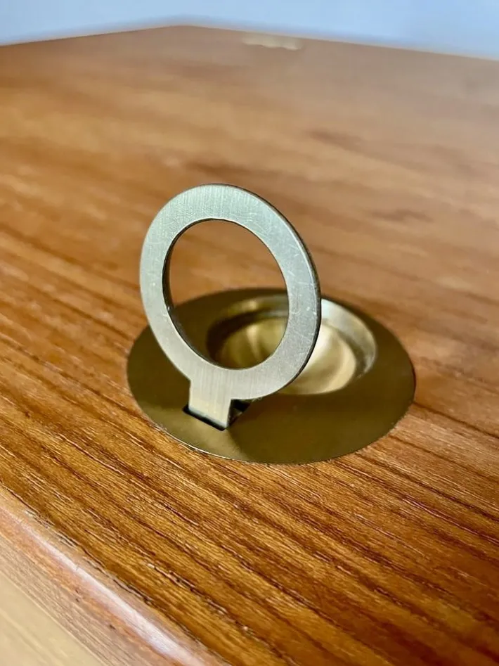 Pamono Danish Dressing Table in Teak with Brass Details and Fold-Out Mirror by Arne Wahl Iversen for Vinde Møbelfabrik, 1960s Best