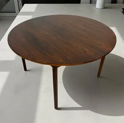 Pamono Danish Round Dining Table in Palisander, 1960s New