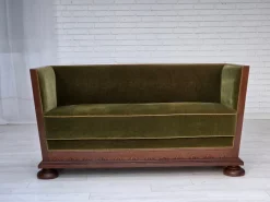 Pamono Danish 2-Seater Sofa in Green Furniture Velour and Oak, 1950s Sale