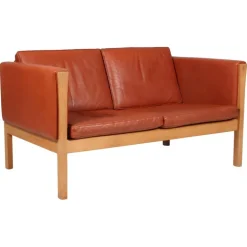 Pamono Danish Two-Seat Sofa in Leather and Oak by Hans J. Wegner, 1960s Clearance