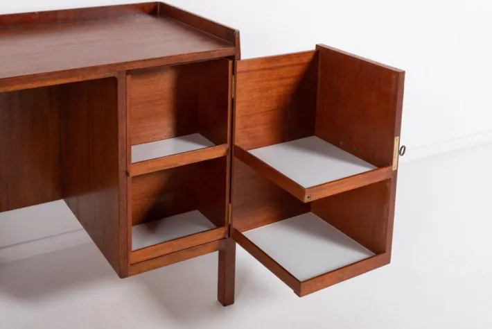 Pamono Dressing Table by Josef Frank