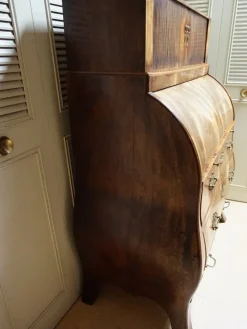 Pamono Dutch Bombe Cylinder Secretaire, 1700s Outlet