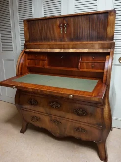 Pamono Dutch Bombe Cylinder Secretaire, 1700s Outlet