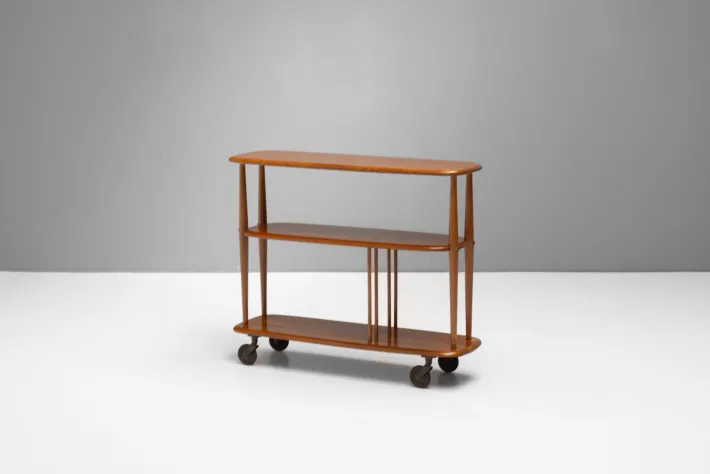 Pamono Elm Bookshelf by Lucian Ercolani for Ercol, 1960s Clearance