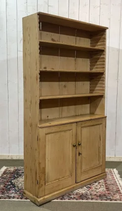 Pamono English Bookcase in Fir Clearance