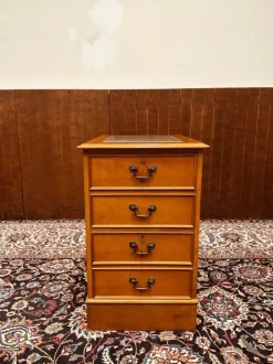 Pamono English Chest of Drawers in Teak