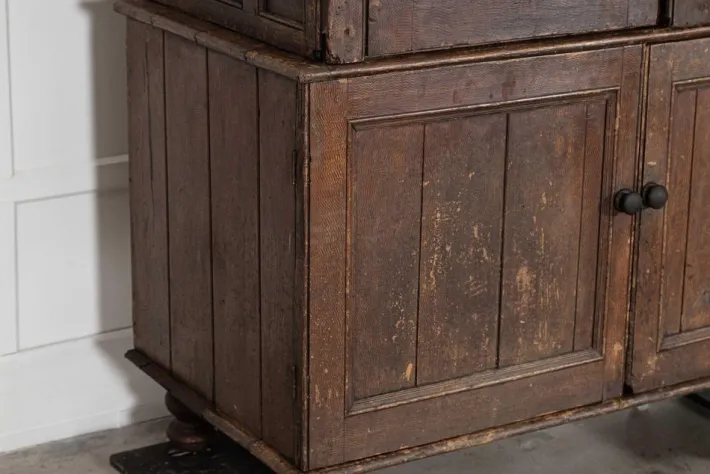 Pamono English Georgian Country Scrumble Grained Pine Housekeepers Cupboard, 1800s Best