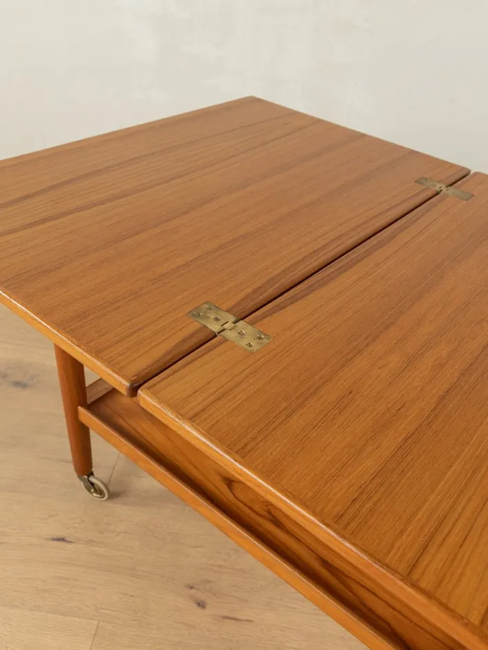 Pamono Extendable Serving Trolley by Poul Jeppesen for Poul Jeppesens Møbelfabrik, 1960s Outlet