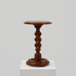 Pamono French Art Deco Oak Side Table with Twisted Base, 1940s Hot