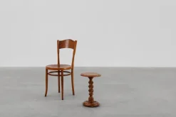 Pamono French Art Deco Oak Side Table with Twisted Base, 1940s Hot