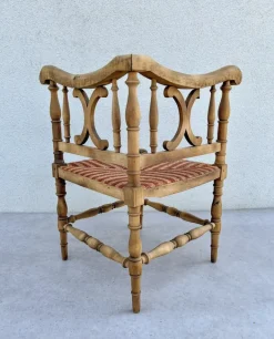 Pamono French Carved Wood Corner Chair with Woven Rush Seat, Early 20th Century New