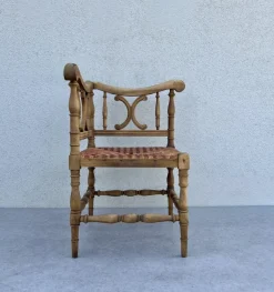 Pamono French Carved Wood Corner Chair with Woven Rush Seat, Early 20th Century New