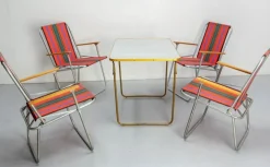 Pamono French Folding Camping Chairs and Table, 1950s, Set of 5 Outlet