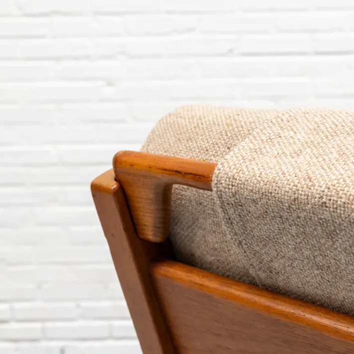 Pamono GE-375 Chair and Ottoman by Hans Wegner for Getama, Set of 2 New