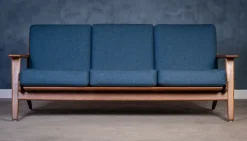 Pamono GE290 Three-Seater Sofa in Oak by Hans J. Wegner for Getama, 1960s