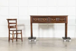 Pamono George III English Vernacular Oak Dresser Base, 1800 Clearance