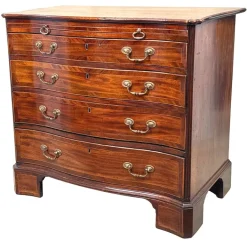 Pamono George III Mahogany Serpentine Chest of Drawers, 1770 Discount