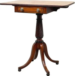 Pamono Georgian Baby Pembroke Table in Mahogany, 1800 Hot