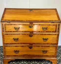 Pamono Georgian George II Bureau, Mid-18th Century