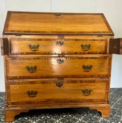 Pamono Georgian George II Bureau, Mid-18th Century