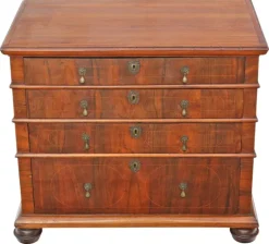 Pamono Georgian Inlaid Walnut Chest of Drawers, 1720s Best