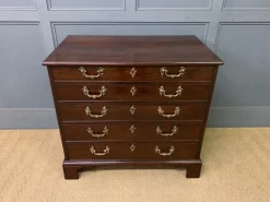 Pamono Georgian Mahogany Chest of Drawers, 1790 Outlet