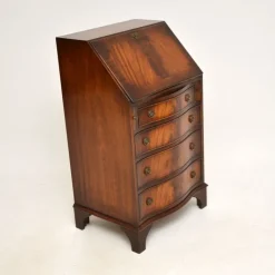 Pamono Georgian Writing Bureau, 1950s Online