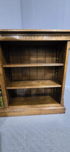 Pamono Golden Oak Open Adjustable Library Bookcase, 1920s Discount