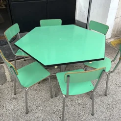 Pamono Hexagonal Nursery Table with Formica Chairs, Italy, 1960s, Set of 7 Best