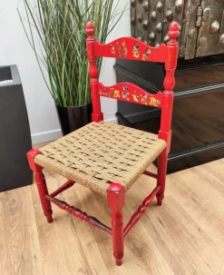 Pamono Italian Red Wood and Rope Rush Kids Children Chair with Disney Graphics Clearance