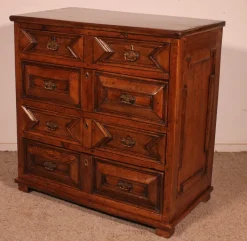 Pamono Jacobean Chest of Drawers in Oak and Walnut, 17th Century Discount