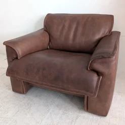 Pamono Large Mid-Century Dutch Buffalo Leather Armchair from Leolux, 1970s Discount