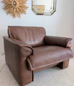 Pamono Large Mid-Century Dutch Buffalo Leather Armchair from Leolux, 1970s Discount