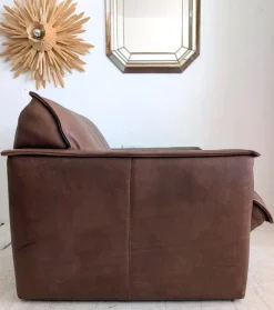 Pamono Large Mid-Century Dutch Buffalo Leather Armchair from Leolux, 1970s Discount