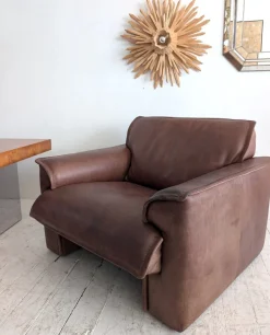 Pamono Large Mid-Century Dutch Buffalo Leather Armchair from Leolux, 1970s Discount