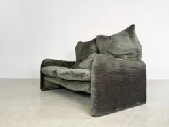 Pamono Maralunga 2-Seater Sofa in Corduroy by Vico Magistretti for Cassina Discount