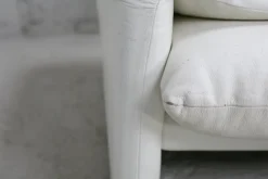 Pamono Maralunga Sofa in White Leather by Vico Magistretti for Cassina, Italy, 1970s New