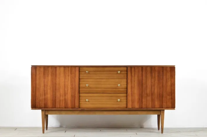 Pamono Mid-Century British Walnut and Brass Sideboard from Wrighton, 1960s Hot