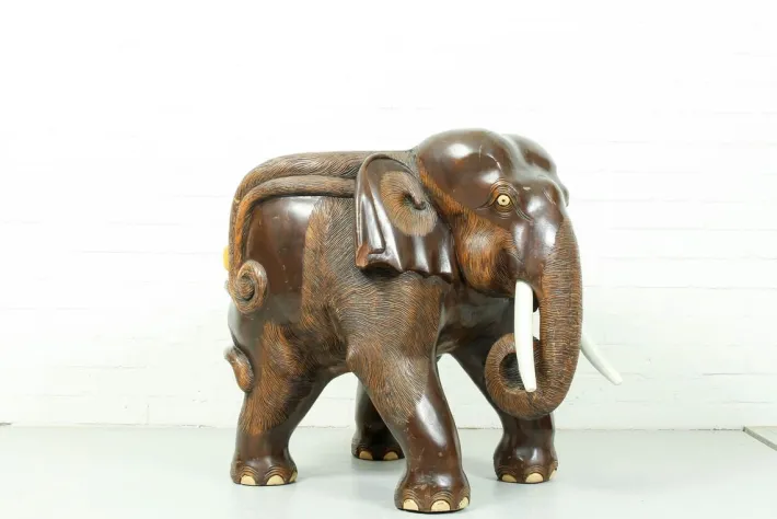 Pamono Mid-Century Carved Elephant Childrens Chair, 1960s Outlet