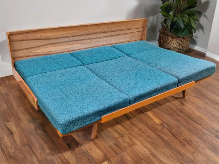 Pamono Mid-Century Czech Sofa Bed in Ash from Jitona, 1960s Outlet